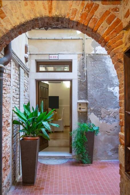 Residence Alma - Rialto Bridge Венеция Экстерьер фото